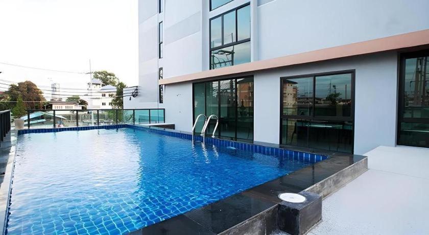 B2 South Pattaya Premier Hotel Dış mekan fotoğraf